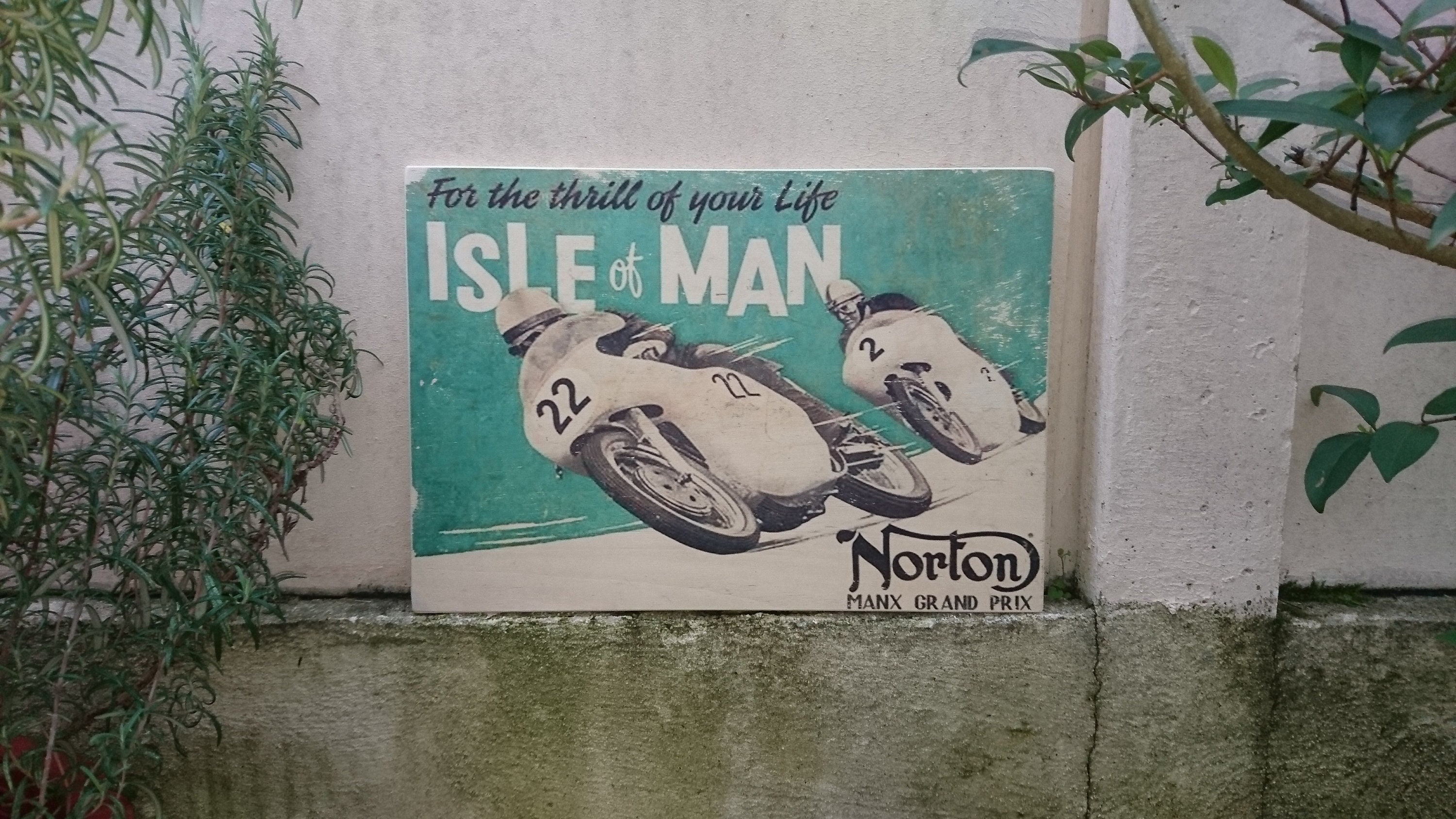 Isle de Man. Impression sur Bois. Print in Wood. Transfert Déco Vintage. Murale. Homemade.