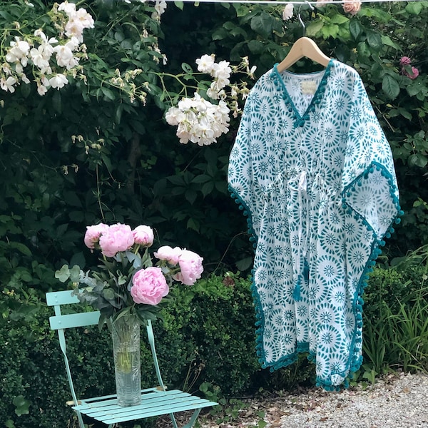 Beach tunic dress - girl caftan poncho - 4 to 10 years old - bluish green with pompoms - hand-printed cotton - block print - eco-responsible