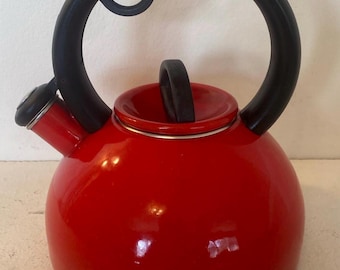 Tetera de acero inoxidable rojo