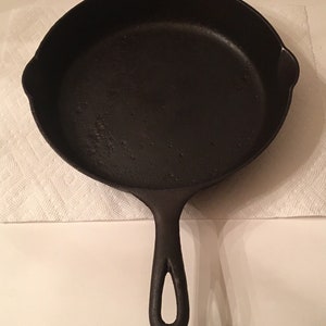 Erie Cast iron pan #8 with heat ring 704B