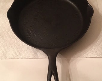 エリー鋳鉄フライパン #8 ヒートリング付き 704B