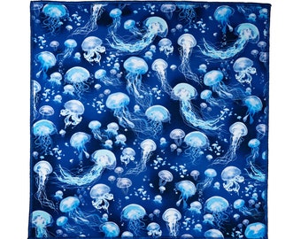 Beau design de méduses grouillant dans l'océan bandana fait main chimio, tissu 100 % coton Timeless Treasures