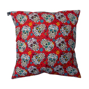 Funda de cojín de calavera de azúcar/dulce del Día de Muertos. Tamaño: 45 x 45 cm. Decoración folklórica mexicana. Ideal para decorar tu hogar.
