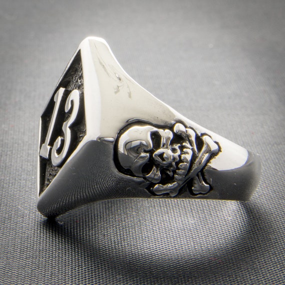Lucky 13 Skull And Crossbones Ring – 925 Sterling Silver – Biker Gothic Punk – Oceania-legends.com