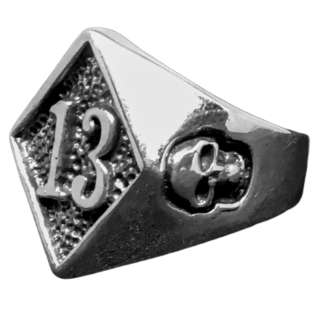 THIRTEEN DESIGNS 20号 skull signet ring il_1080xN.7747070867_g7f3.jpg