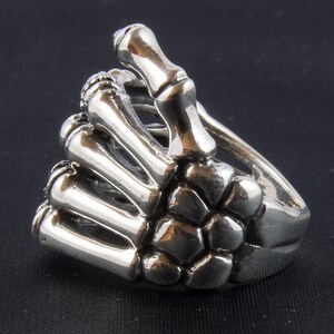 Awesome Skeleton Hand Ring With Voodoo Skull Details on Each Finger ...