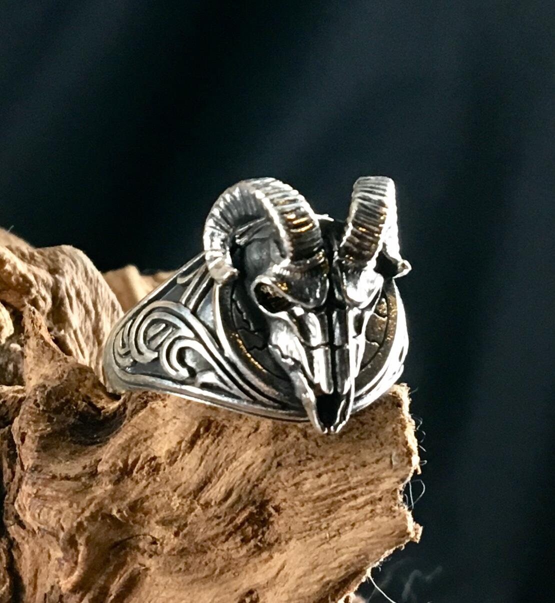 Bague Ancienne En Argent Massif – Motif Bélier Signe Du Zodiaque – Taille 51 – Vintage Authentique