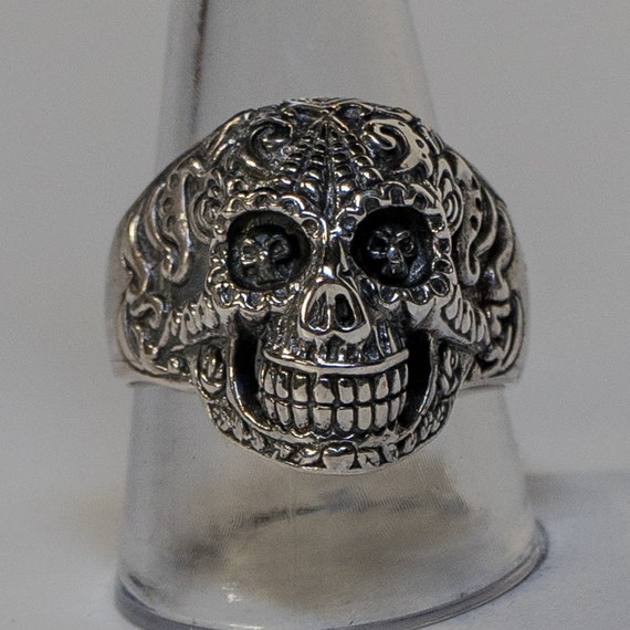 candy skull ring