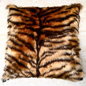 Beautiful & Soft Tiger Faux Fur Fluff Cushion Cover Great Fun Fabric Soft Decorative Fits 18 x 18 Cushion perfect for sofa or bed