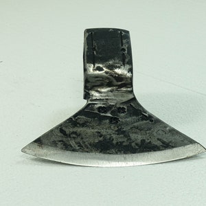 2,57 Lbs bearded axe head blacksmith&#39;s work WITH SIGN