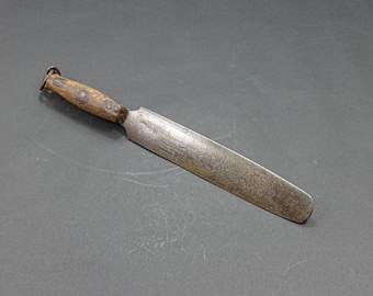 antikes Wetzstahl-Messer