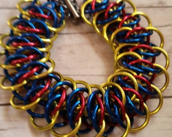 Snow White inspired chainmaille bracelet - Viperscale