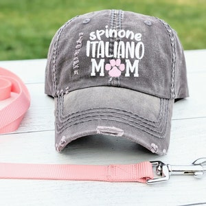 Spinone Italiano Dog Mom Hat: Embroidered Women&#39;s Baseball Cap