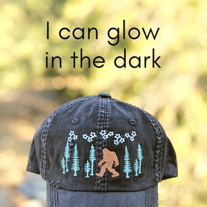 Women&#39;s Bigfoot Baseball Cap: Embroidered Sasquatch Hat, Optional Glow Stars