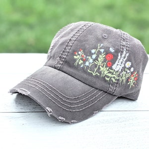 Women's Flower hat, floral baseball cap, hat with lots of flowers, flower garden gift, wildflower hat, gardening hat, gardening gifts mom