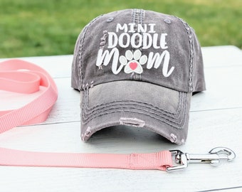 Women's Mini Doodle Dog Mom Hat, Miniature Goldendoodle Baseball Cap, Cute Embroidered Gift Clothing  Present for Owner Wife Friend Sister