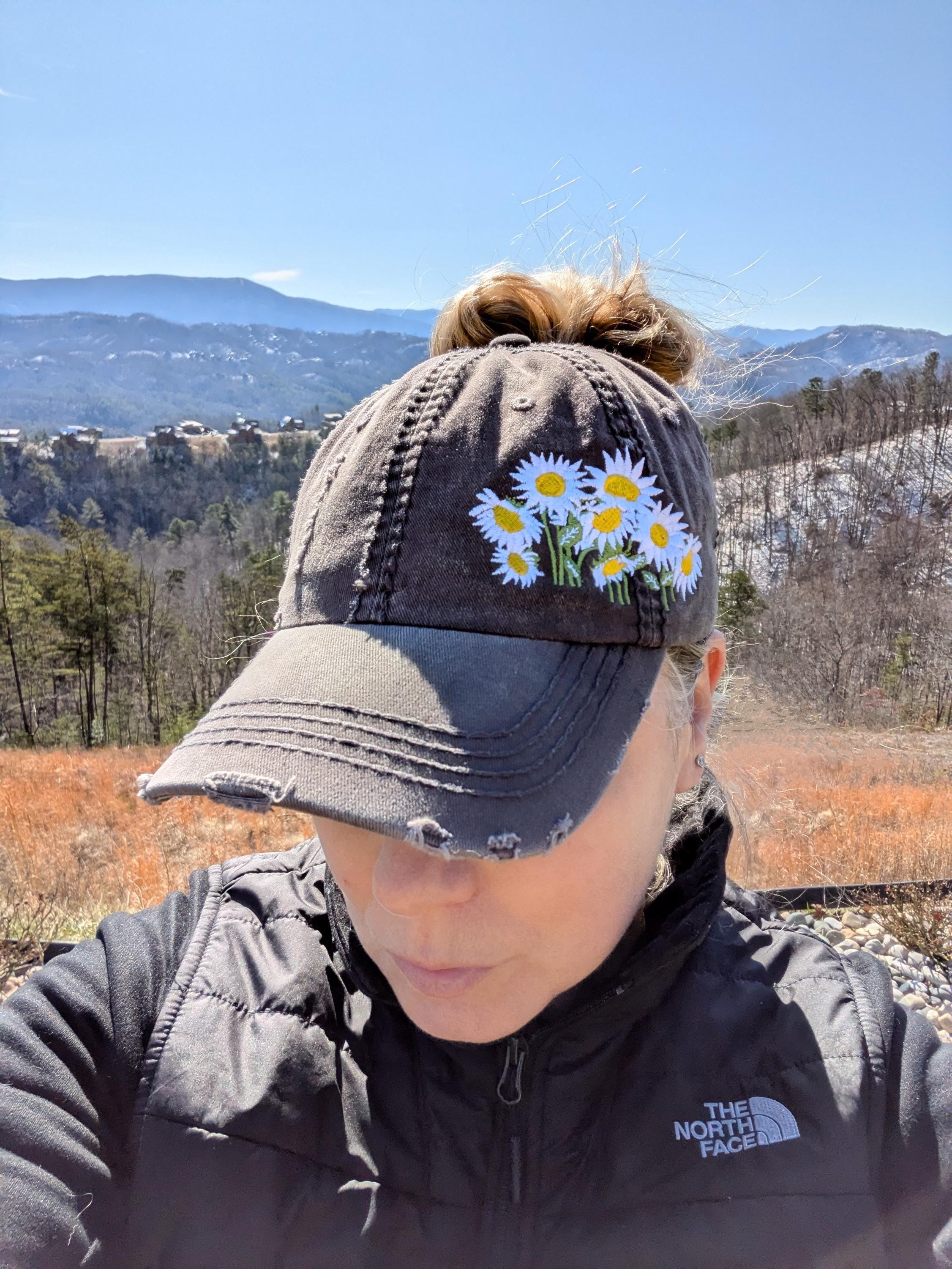 Daisy Daisies Flowers Floral Hat Baseball Cap, Embroidered