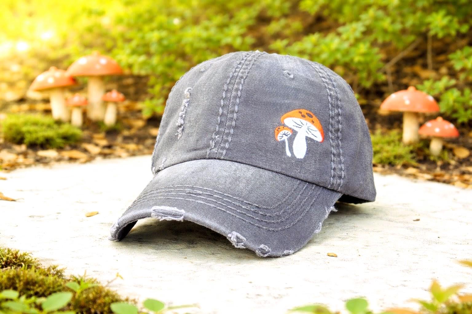 Embroidered Mushroom Hat: Women display picture 1
