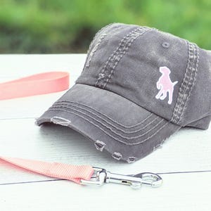 GSP Dog Mom Hat: Embroidered German Shorthaired Pointer Silhouette Gift Present Clothing