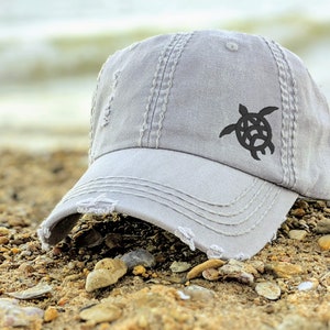 Women's sea turtle baseball cap, embroidered sea turtle hat, hat with small sea turtle, beach vacation clothing, birthday gift image 1