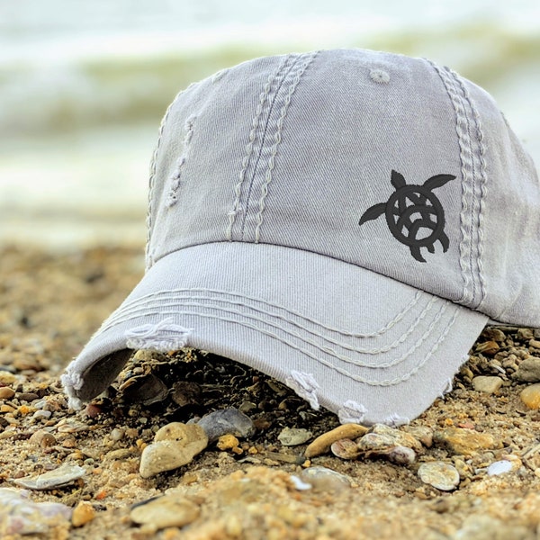 Women's sea turtle baseball cap, embroidered sea turtle hat, hat with small sea turtle, beach vacation clothing, birthday gift