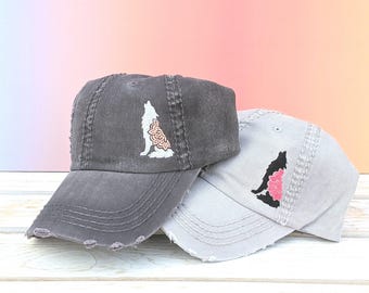 Women's Embroidered Wolf Baseball Cap: Howling Design Hat, Gift Clothing Present