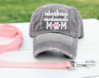 Women's Alaskan Malamute Mom Hat: Dog Embroidered Paw Print Baseball Cap, Gift Present Clothing