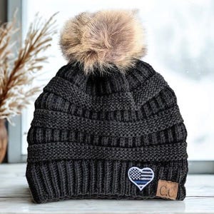 Thin Blue Line Beanie, Flag Heart Optional Badge Number, LEO Wife Mom, Winter Hat imagem 1