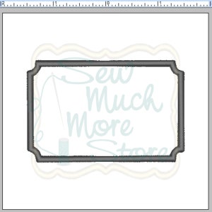 Op de afbeelding: Een grijs rechthoekig frame met een gegolfde rand. De tekst "Sew Much More Store" is zichtbaar in het frame.