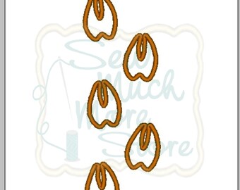 Deer Tracks Applique Embroidery File - 4 INCH - Machine Embroidery File - woods - woodland - animal - forest - hunting