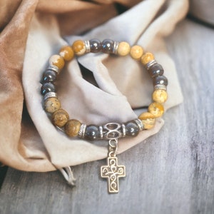 Men&#39;s Natural Stone Bracelet - Silver Cross Charm - Handmade Jewelry - Trendy Men&#39;s Gift - Men&#39;s Lithotherapy Bracelet