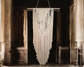 Suspension Murale en Macramé - Motif cœur Romantique - Tressé a la main - Grande taille - Style Bohème - Cadeau unique