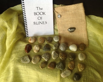 Divination Runes, Witch Runes, Viking Runes, Wiccan Runes, Wicca Runes, Pagan Runes, Altar Accessories, Metaphysical, New Age, Runes Set