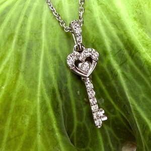 Diamond Key Necklace. 10k Solid Gold. 0.12 Carats of Natural Diamonds. Excellent Shine. Solid Italian Gold Chain