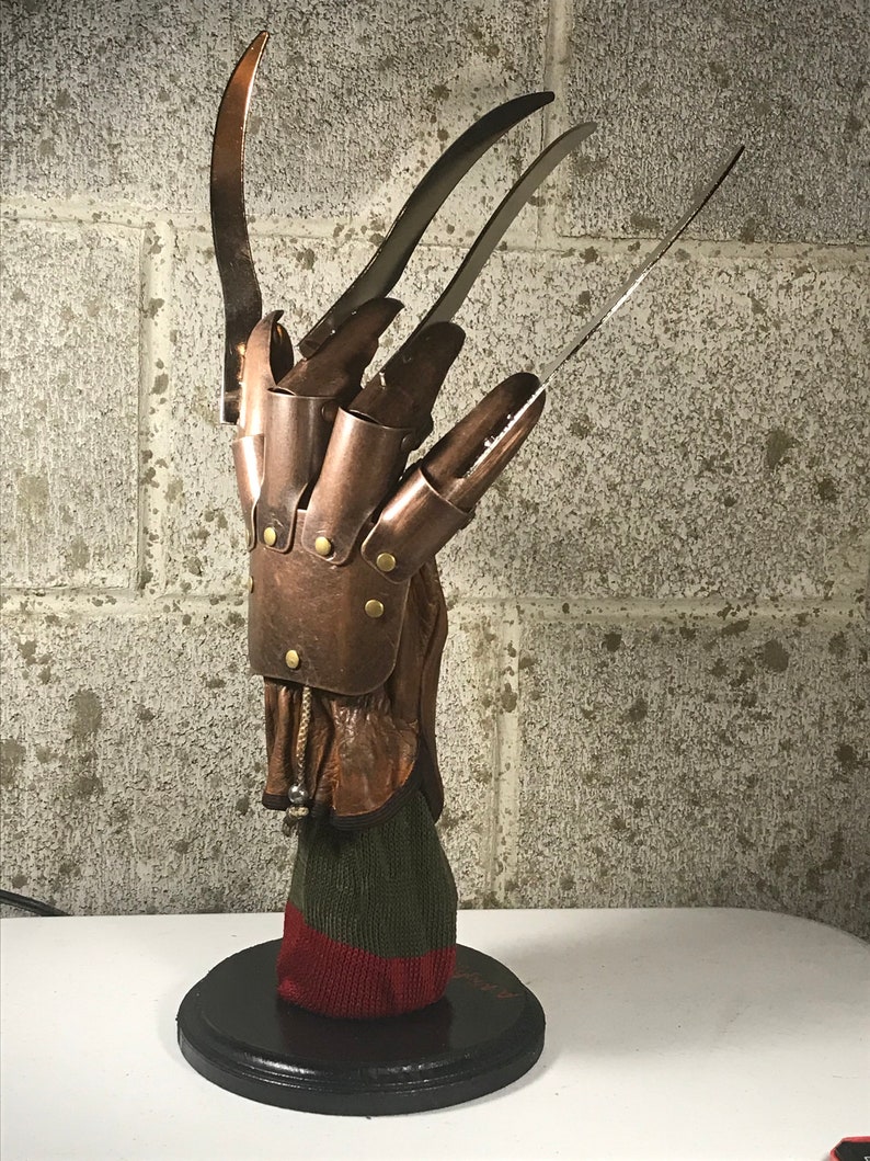 Freddy Krueger Glove Stand A Nightmare On Elm Street Movie ...