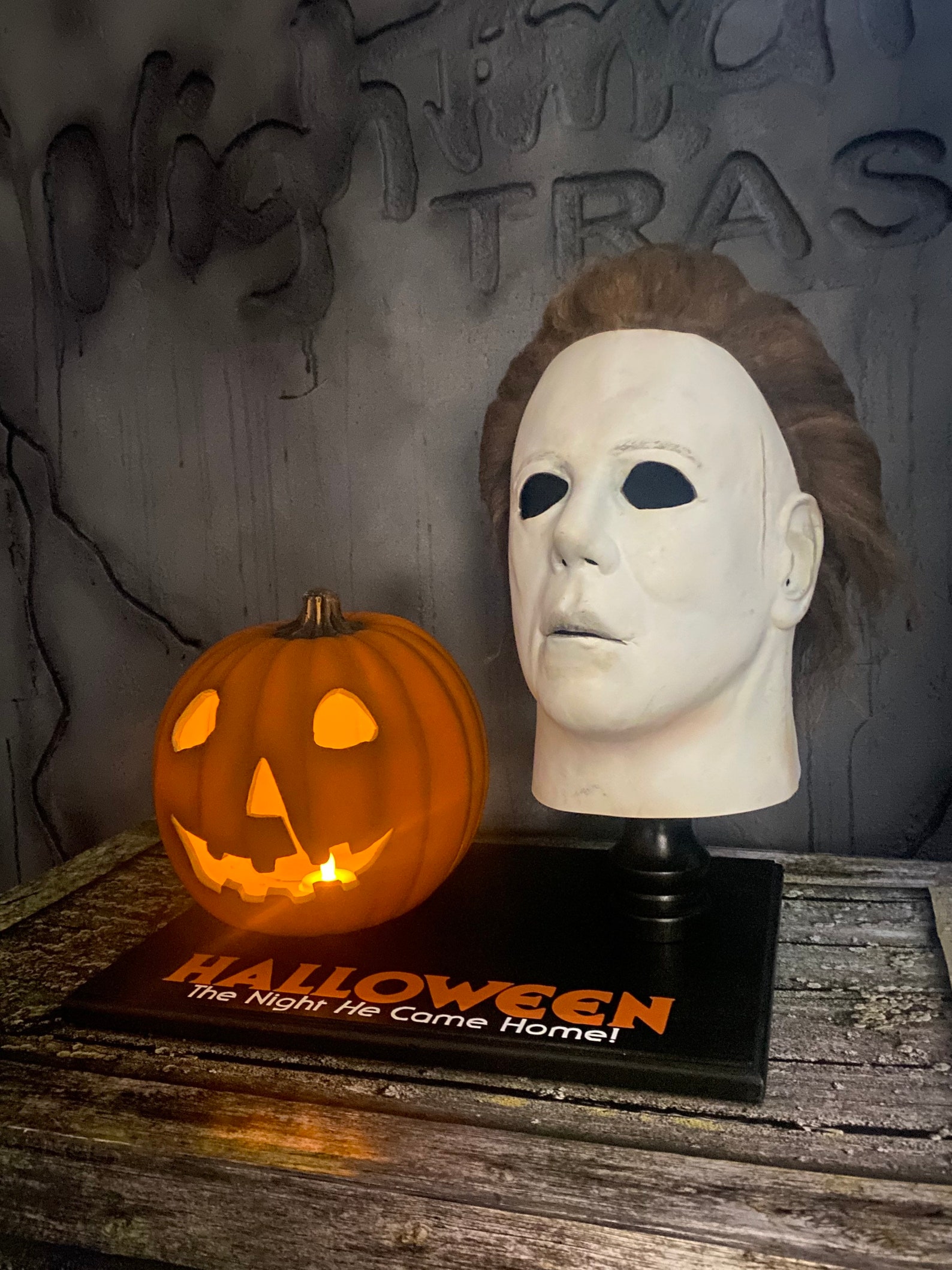 Halloween 1978 Michael Myers Mask Stand With Pumpkin Display Etsy