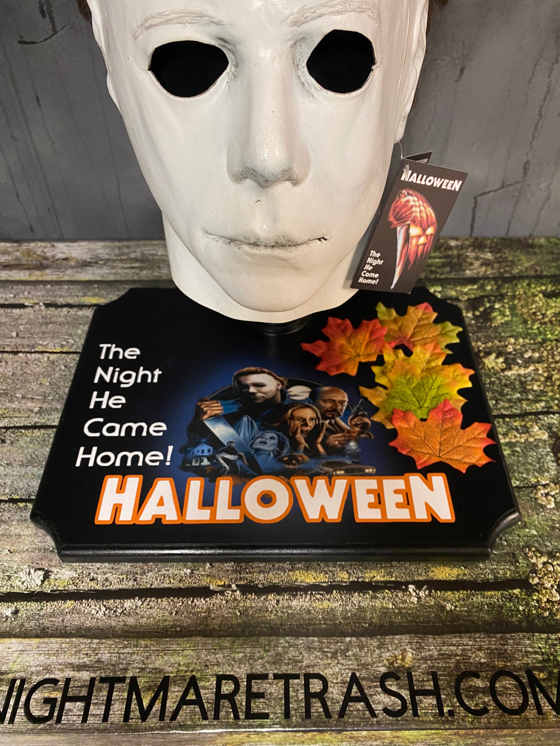 Halloween Movie 1978 Michael Myers Mask Stand Display Prop Etsy