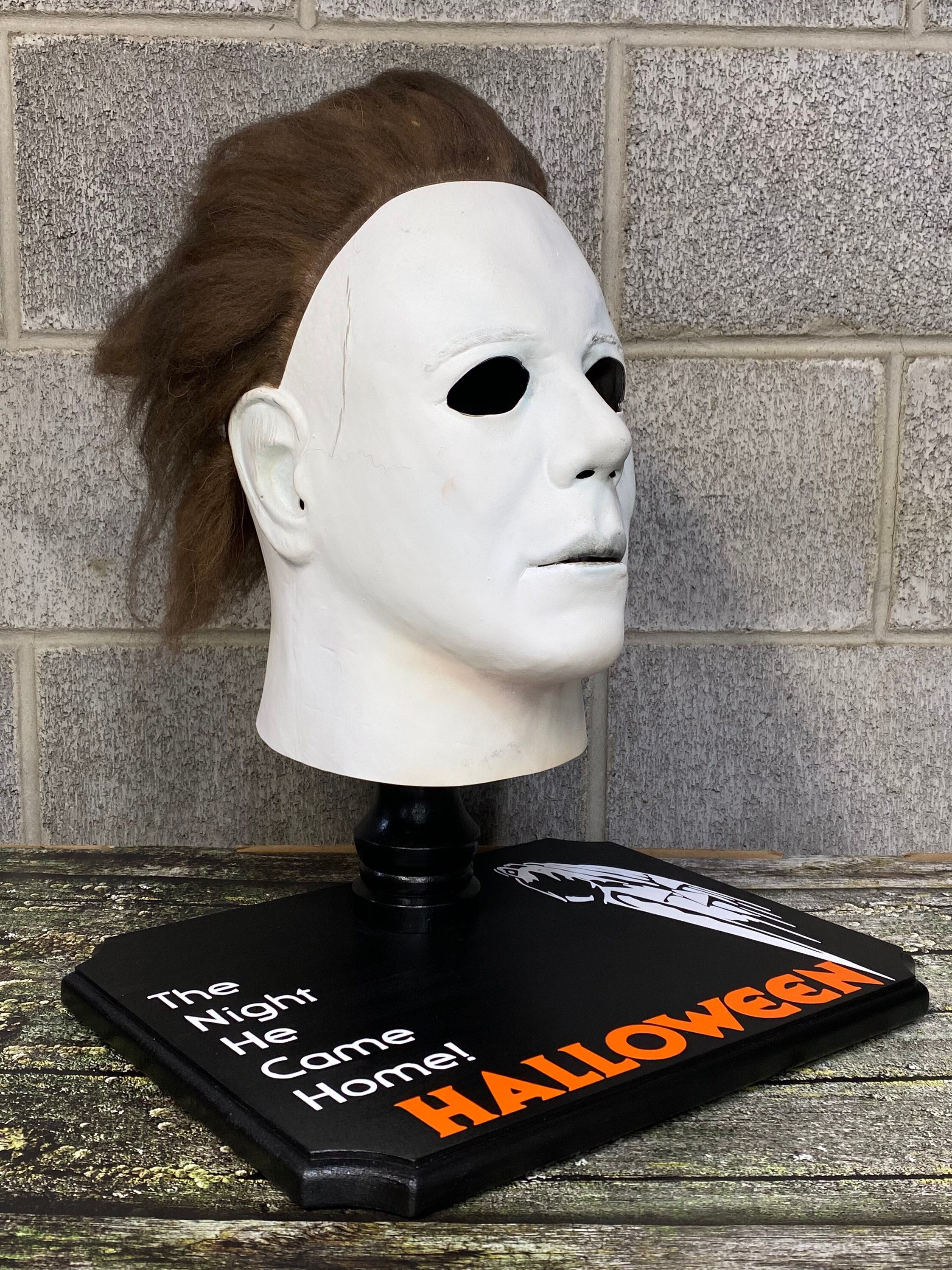 Halloween Movie 1978 Michael Myers Mask Stand Display Prop Etsy