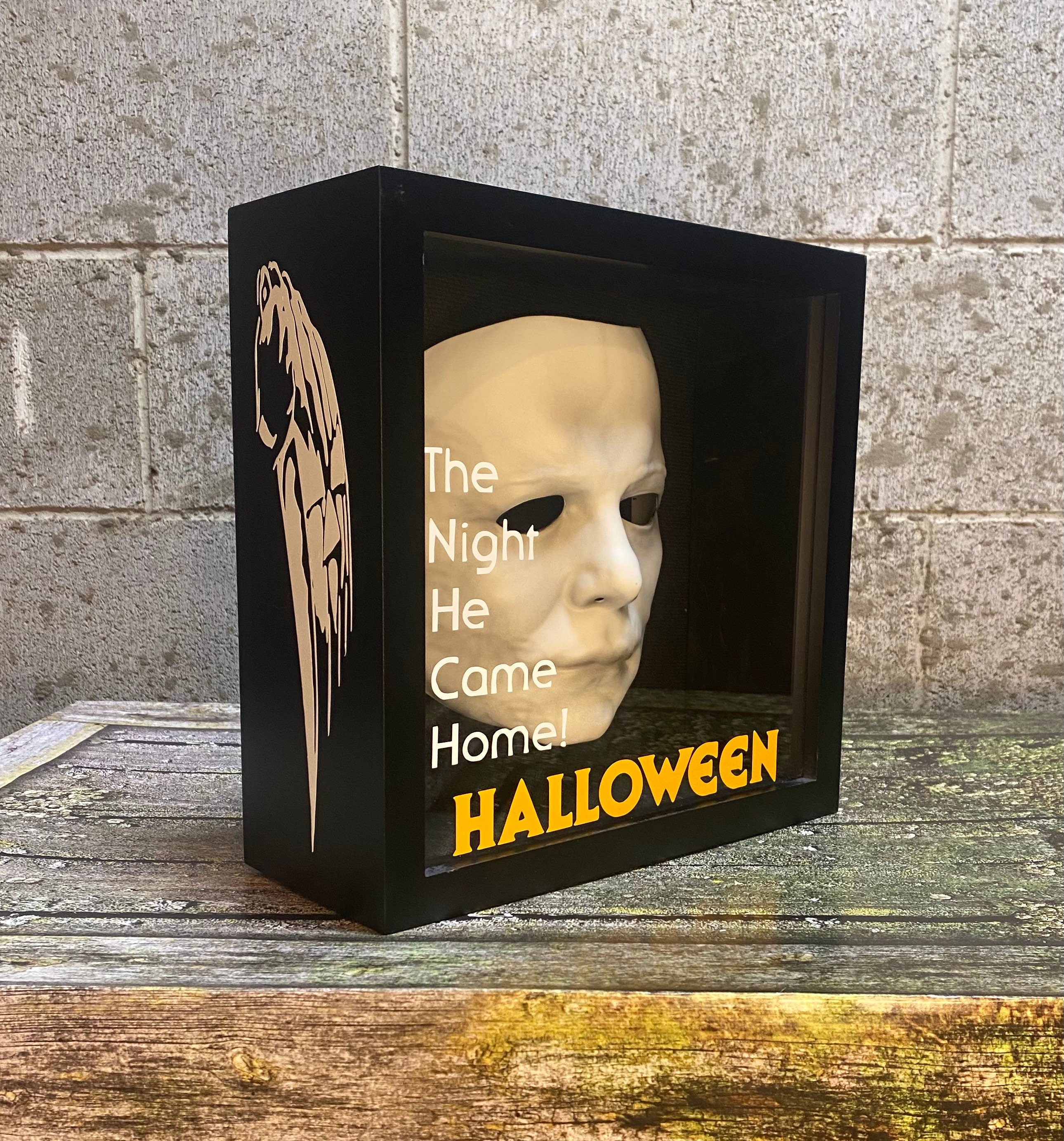 Halloween Michael Myers Mask Stand Display Prop Replica Collectible