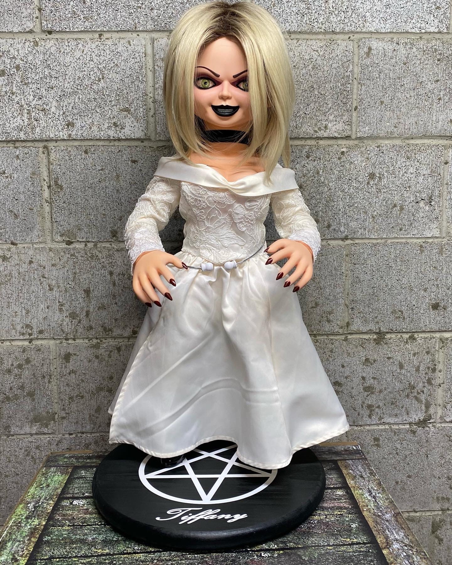 Seed Of Chucky Tiffany Doll Stand Display For Life Size Chucky Hot Sex Picture