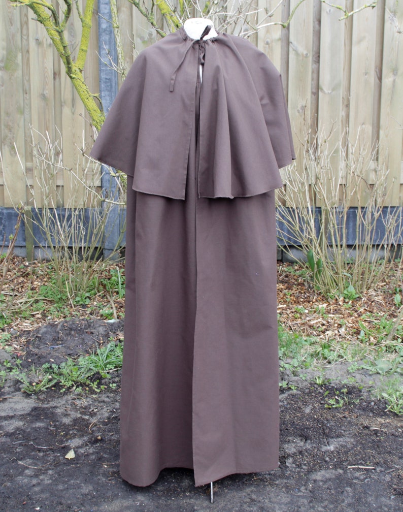 Long cape / cloak with pelerine. Charles Dickens style. Every Etsy