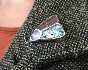 Broche de insecto Broche de polilla negra Pequeños regalos para adolescente Regalo para mamá Broche de arte Broche de vidrieras Lindo broche de polilla de seda Regalo de insecto para ella