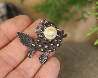 Pin de pescado de oro Pequeño broche de pescado de cobre Broche de cobre Broche de animal de cobre Broche de vidriera Regalo de broche de joyería Boho para su joyería Summer Beach