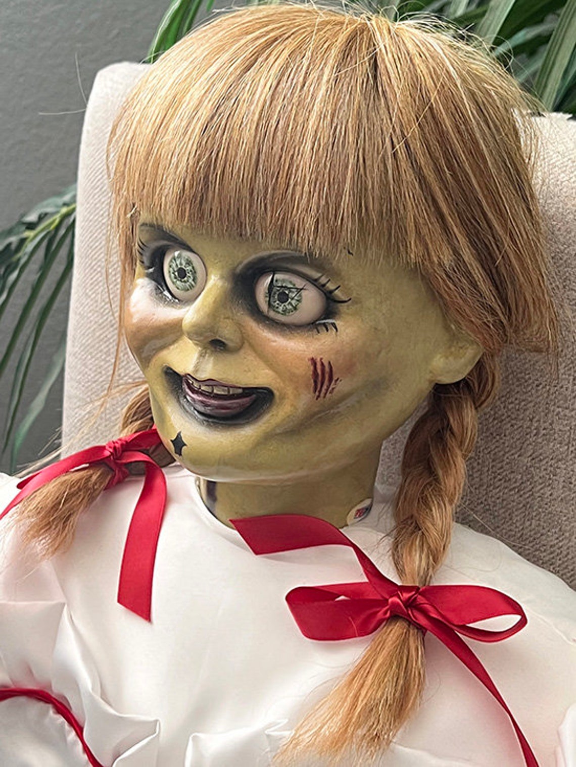 Annabelle Horror MOVIE the Scary Closet Prop Doll SIGNED by CAST Lulu