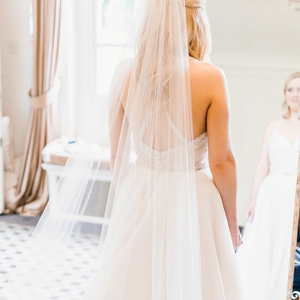 Long Plain Veil. Simple tulle wedding veil in light ivory. Full length Floor, Chapel or Cathedral one tier single layer veil.