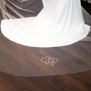 Complemento de bordado de véu: corações entrelaçados, personalização de véu de casamento personalizado com iniciais em design de coração
