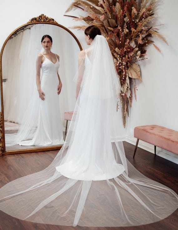 Classic White Bridal Veil - Elegant Long Wedding Veil Wedding Veil - Lace Edge Cathedral Length Bridal Veil  main image 3