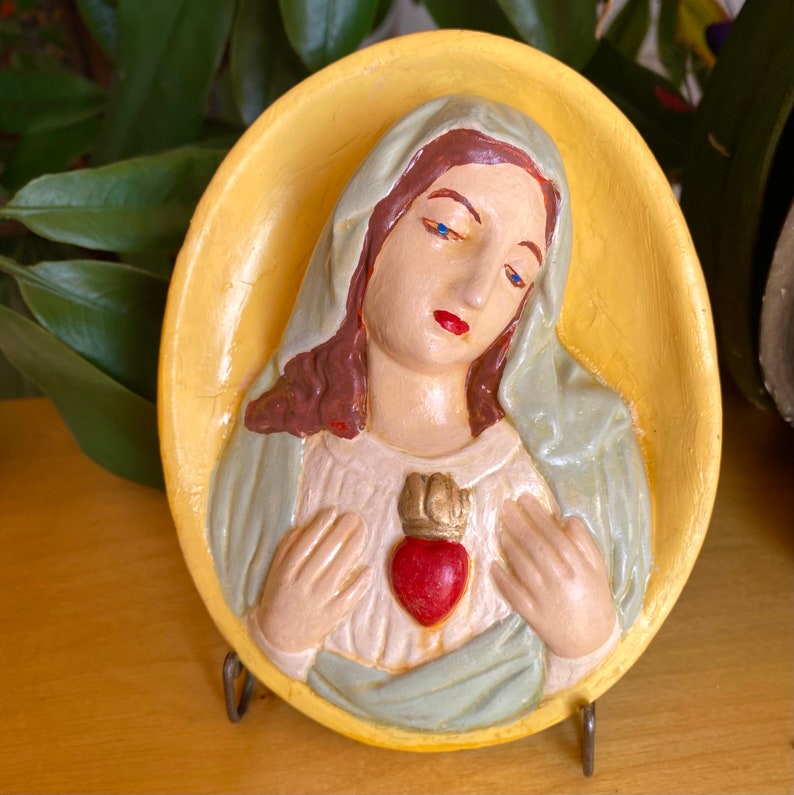 Vintage Round Virgin Mary Chalkware Wall Hanging Plaque50's 60's ...