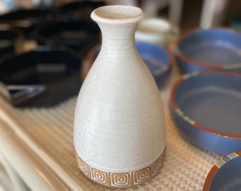 Los Artesanos Puerto Rico Pottery Vase Mid Century Modern sgraffito Geometric pattern bottle carafe vase / MEDIUM size