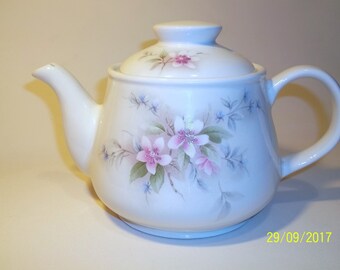 Large Pink Floral Sadler Teapot